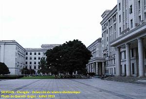 Chengdu- Universite Science electronique 054
